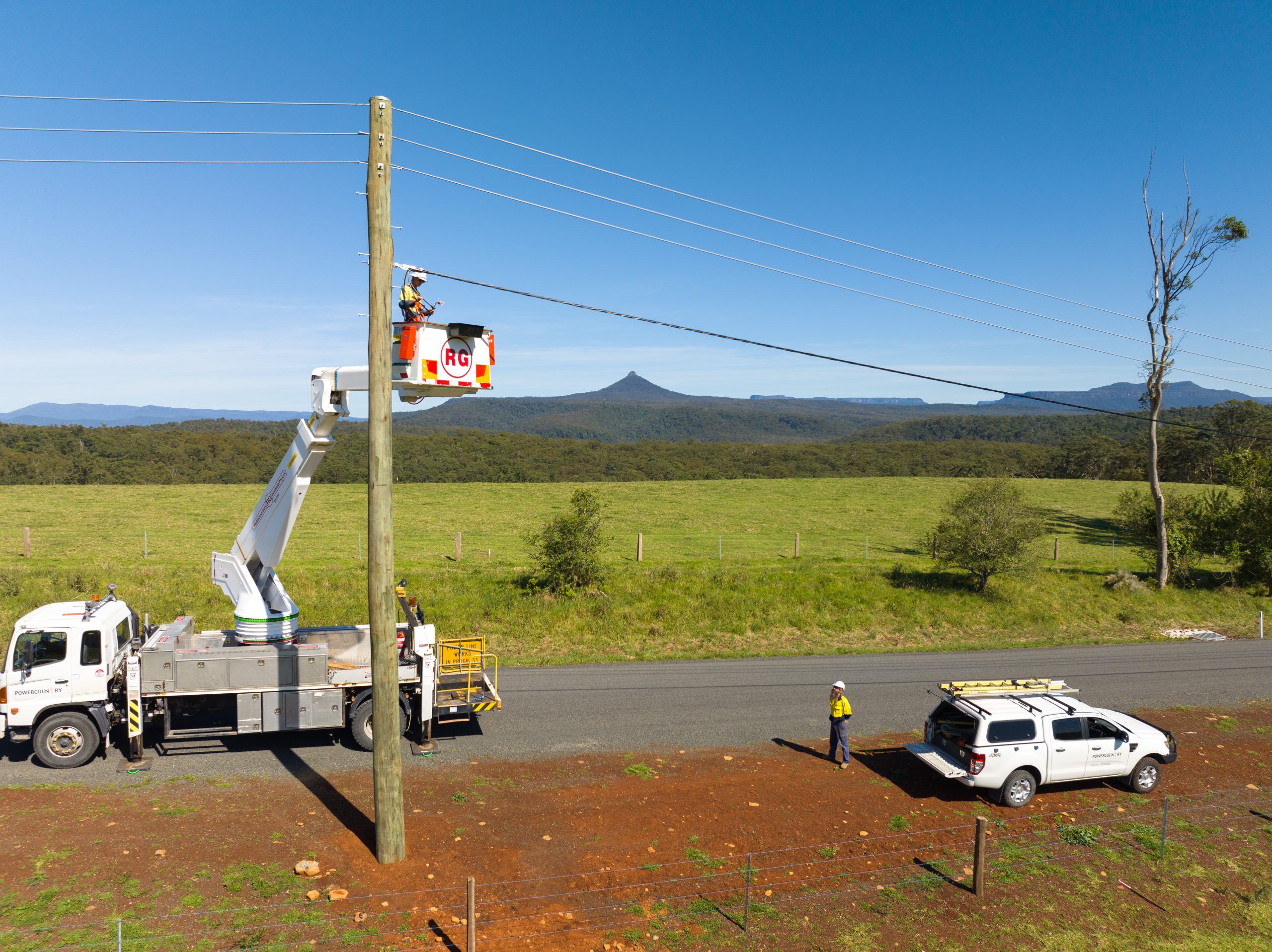 On the Job with POWERCOUNTRY performing Overhead Installation & Maintenance